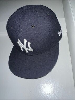 New Era Navy and White Yankees Fitted Cap